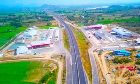 Phát động "chiến dịch thần tốc" hoàn thành trạm dừng nghỉ cao tốc trên cao tốc Bắc - Nam