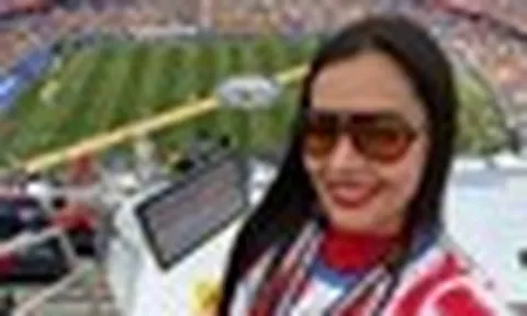 Mỹ nhân từng 'gây bão' truyền thông tại World Cup 16 năm trước giờ ra sao?