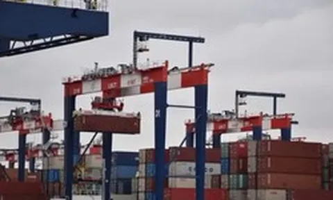 Mỹ siết chặt nhập khẩu thiết bị công nghệ Trung Quốc