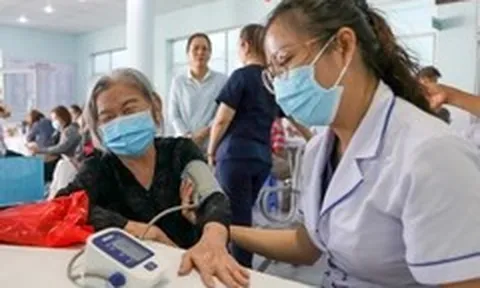 Giám đốc Sở Y tế TP.HCM: Người dân có thể chọn bất kỳ cơ sở y tế nào để khám sức khỏe miễn phí