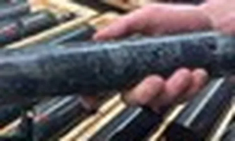 Khoan sâu 49 lỗ xuống lòng địa chất, phát hiện thêm hàng trăm tấn 'vàng của quỷ' - kho tài nguyên khổng lồ dưới lòng đất dần lộ diện