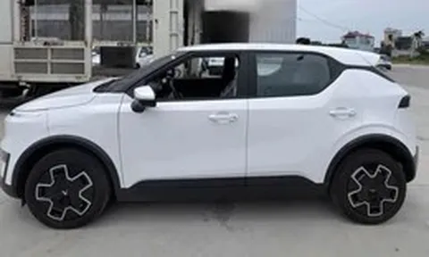 VinFast VF5 mới lộ ảnh không che: Dễ có cốp trước, 30% pin đi được 90km