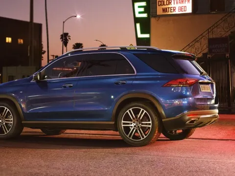 Gần 1.000 xe Mercedes-Benz bị triệu hồi tại Việt Nam