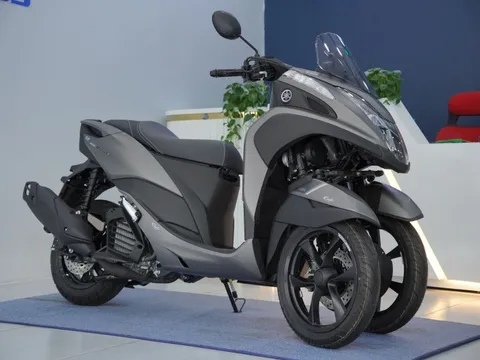 Cận cảnh mẫu xe tay ga Yamaha có ‘bánh kép’ độc lạ