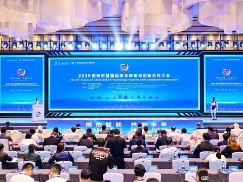Diễn đàn chuyển giao công nghệ và đổi mới hợp tác Trung Quốc - ASEAN 2025 khai mạc tại Nam Ninh