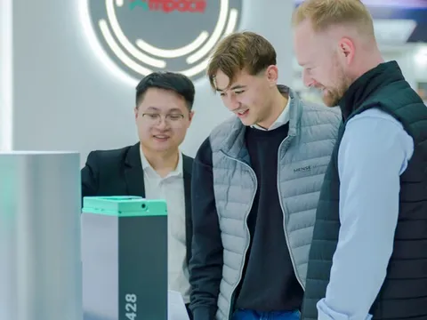 Ampace giới thiệu những đột phá trong lĩnh vực xe máy điện và giải pháp hoán đổi pin tại EICMA