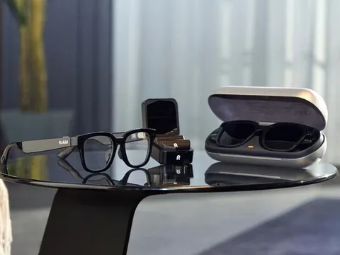 Rokid ra mắt kính thông minh hệ sinh thái AI mở đầu tiên trên thế giới -- siêu nhẹ, ưu tiên kính thuốc và được thiết kế để hoạt động với ChatGPT, Qwen, DeepSeek và nhiều nền tảng khác