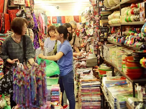 Thuế TPHCM: Sách nhiễu hộ kinh doanh sẽ bị xử lý nghiêm