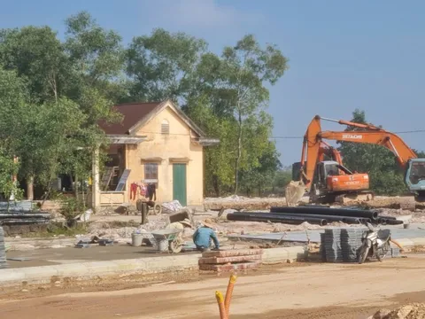 Chạy nước rút trên công trường tái định cư