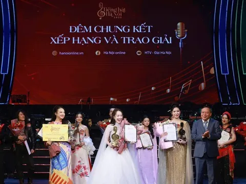 Quán quân Tiếng hát Hà Nội 2025 nhận giải thưởng trị giá 600 triệu đồng