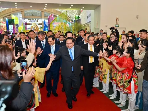 Thủ tướng: Hội chợ mùa Xuân "tuyên chiến" với hàng không rõ xuất xứ