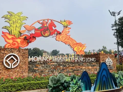 “Tết 3 miền” giữa lòng Hoàng thành: Đi một vòng chạm trọn hồn xuân Việt