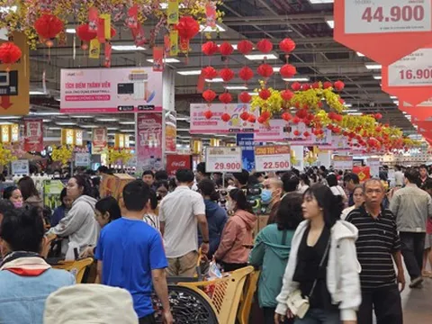 Xoay xở bán hàng Tết