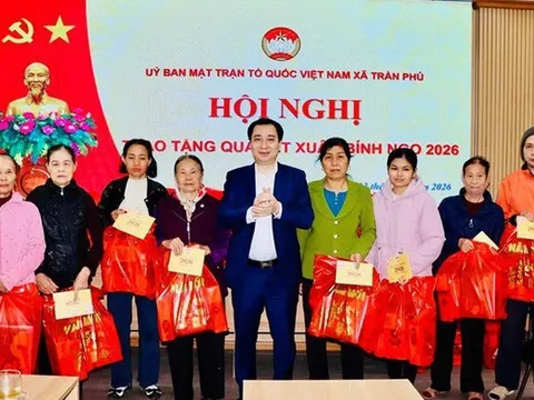 Hải Phòng: Tết sẻ chia đến với các gia đình khó khăn ở xã Trần Phú