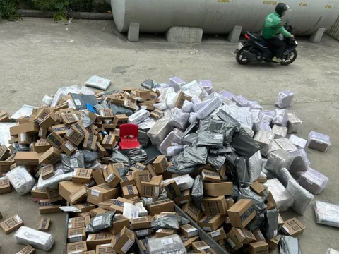 Nhà bán hàng online kể chuyện "bơi" trong hàng ngàn đơn hàng Tết Bính Ngọ