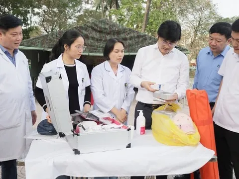 Hà Nội: Bố trí nhân viên y tế, xe cứu thương túc trực 24/24 phục vụ bắn pháo hoa Tết Nguyên đán