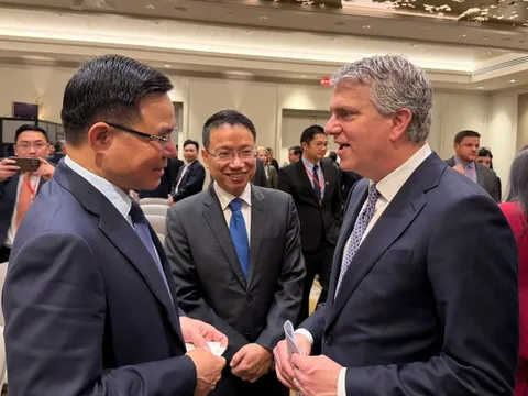 Quyền Bộ trưởng Bộ Công Thương trao đổi với Giám đốc cơ quan Thương mại quốc tế Mỹ