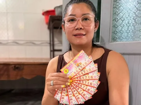 Trúng độc đắc 20 tỉ đồng, một người ở TPHCM gây bất ngờ với cách đổi thưởng