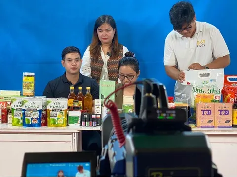 Siết thuế bán hàng livestream, thương mại điện tử: Nhiều cá nhân đã chủ động nộp thuế