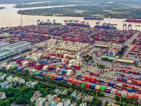 Khai Xuân đầu năm, tấp nập chốt đơn hàng