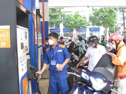 Dự báo về "cú sốc" giá xăng dầu ngày mai, dầu có thể tăng tới 3.500-4.000 đồng/lít