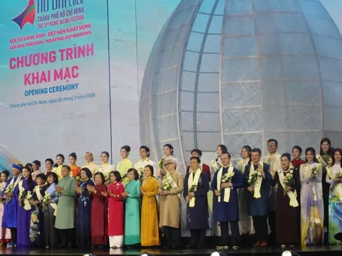Khai mạc Lễ hội Áo dài TP HCM 2026 với chủ đề “Sợi tơ vàng son – Dệt nên khát vọng”