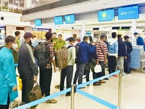 Công an Tây Ninh phát hiện nhiều người nước ngoài lợi dụng visa du lịch để lao động “chui”