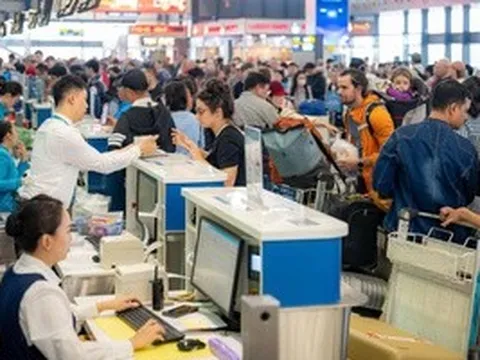 Cục Hàng không yêu cầu siết chấp hành quy định về giá