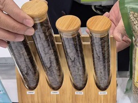 Giá cà phê hôm nay 27-3: Arabica mất gần 200 USD/tấn