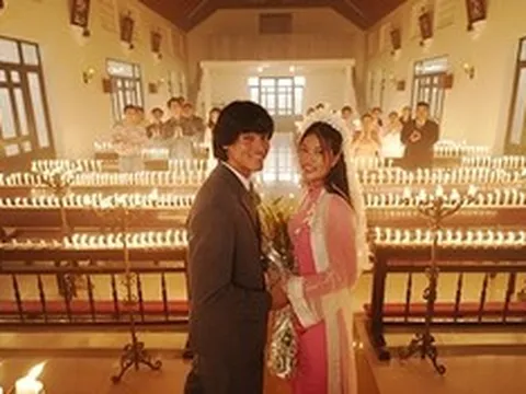 Vượt nhiều đối thủ, "Hẹn em ngày nhật thực" dẫn đầu phòng vé