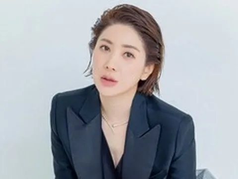 Bị chồng doanh nhân "bỏ rơi" sau 7 tháng cưới, diện mạo nữ ca sĩ đình đám đổi khác không nhận ra