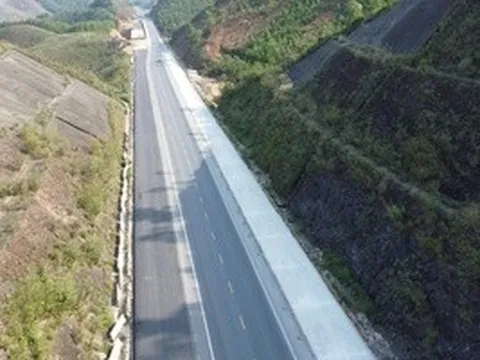 Quy định tốc độ tối đa trên tuyến cao tốc La Sơn - Hoà Liên cho xe lưu thông