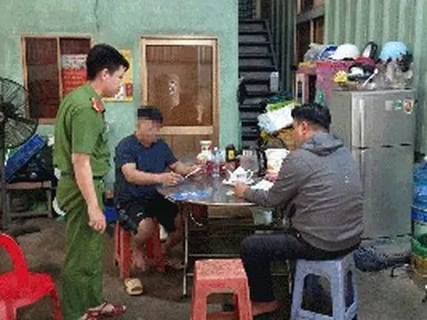 TPHCM: Vứt rác không đúng nơi quy định, một người đàn ông bị phạt 3,5 triệu đồng