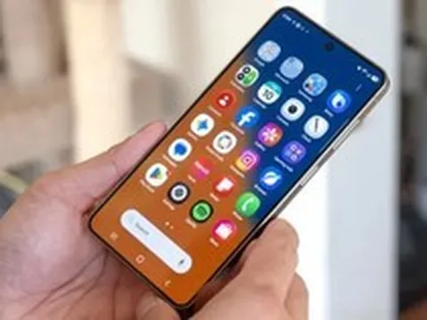 Tất cả người dùng điện thoại mới nhất của Samsung chú ý: Một tính năng cần bật ngay lên để tránh lừa đảo