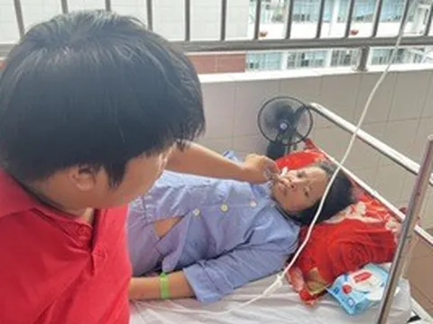 Bạn đọc hỗ trợ hơn 160 triệu đồng cho nam sinh lớp 9 bệnh tật, bán vé số ở Cần Thơ