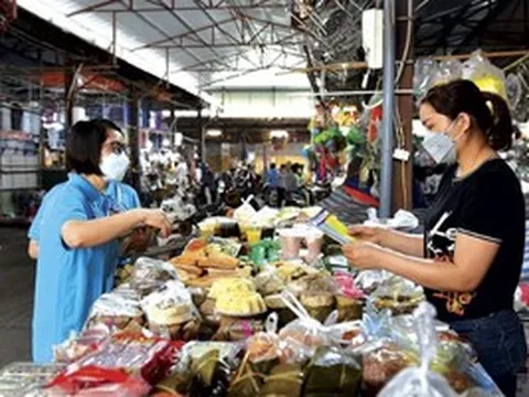 Đề xuất nâng ngưỡng miễn thuế lên 2 tỉ đồng: Có phù hợp thực tế hộ kinh doanh?