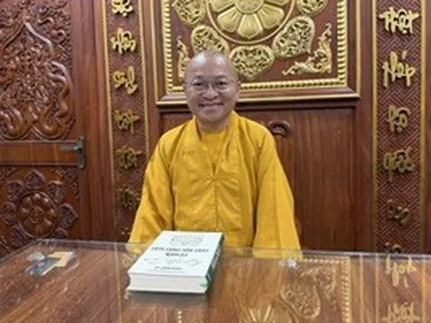 CLIP: Thượng toạ Thích Nhật Từ bác tin đồn bị đột quỵ