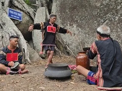 Độc đáo lễ cầu mưa của "Vua Lửa" người J'rai