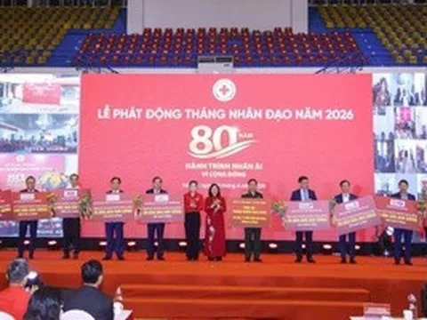 Gần 350 tỉ đồng được tiếp nhận tại Lễ phát động Tháng nhân đạo năm 2026