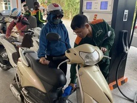 Giá xăng dầu mới nhất áp dụng từ 15 giờ ngày 29-4