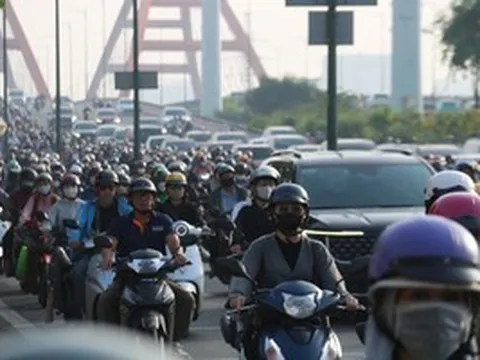 Để thoát nỗi ám ảnh kẹt xe