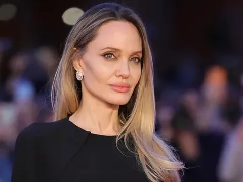 Nữ minh tinh Angelina Jolie giành chiến thắng lớn trước Brad Pitt trong vụ kiện