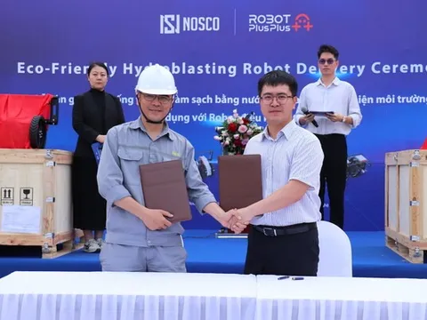 RobotPlusPlus bàn giao robot phun tia nước áp lực cao thân thiện với môi trường cho Nhà máy đóng tàu NOSCO tại Việt Nam
