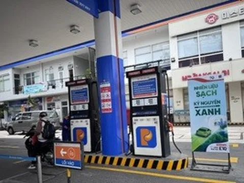 Hàng loạt cây xăng tại TPHCM sắp ngừng bán xăng khoáng RON95