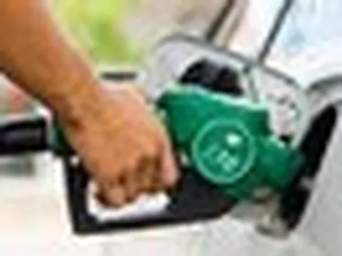 Người tiêu dùng chú ý, đây là những mặt lợi và hại của xăng E10 khi sử dụng cho ô tô