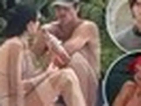 "Tóm gọn" Kendall Jenner hẹn hò tài tử Đồi Gió Hú trên bãi biển