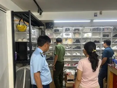 TPHCM: Phát hiện cửa hàng bán giày thể thao giả, trị giá hơn nửa tỉ đồng