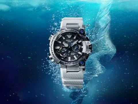 Casio ra mắt MR-G lấy cảm hứng từ hiện tượng cột băng nước mặn vùng cực