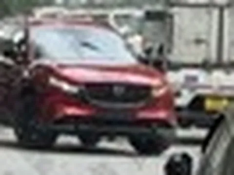 Mazda CX-5 thế hệ mới xuất hiện tại Hà Nội, cho thấy ngày ra mắt không còn xa, thiết kế giống hệt xe nhập Nhật