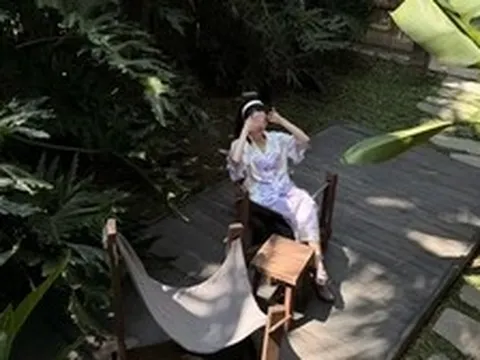 Mỹ nhân showbiz tái hôn với thiếu gia miền Tây: Sống trong nhà vườn rộng 12.000m², góc nào cũng chill hết nấc